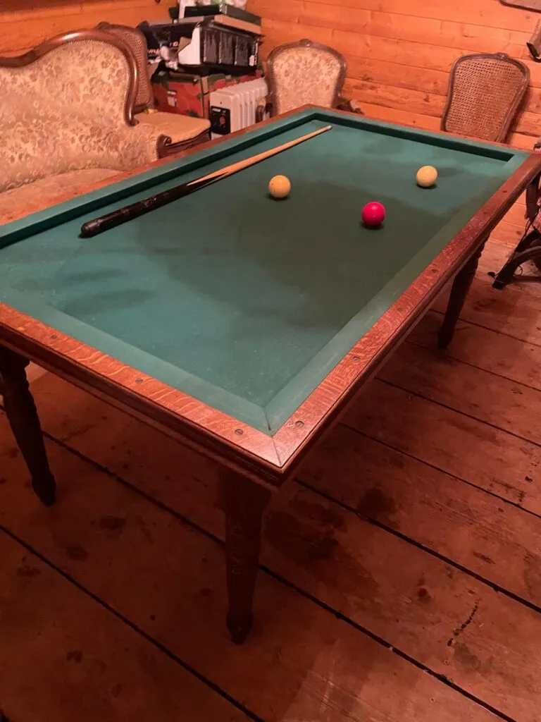 Billard ancien en bois