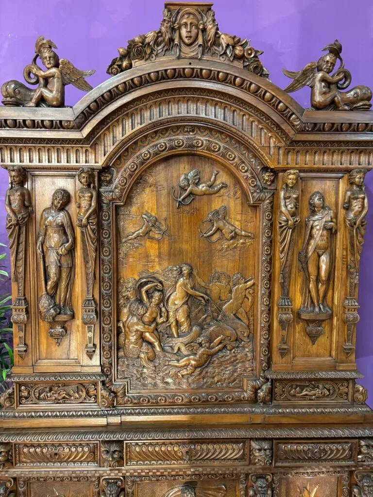 Commode marquetée